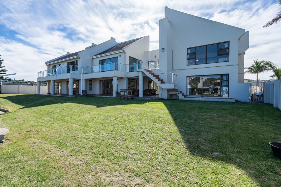 7 Bedroom Property for Sale in Royal Alfred Marina Eastern Cape